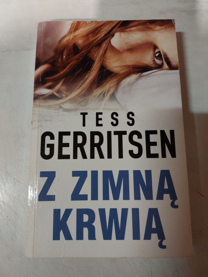 Książka - Z zimną krwią - Tess Gerritsen