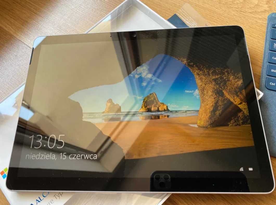 Surface Go 2 MICROSOFT M3-8100Y TABLET/LAPTOP 2w1 ETUI Signature 2021