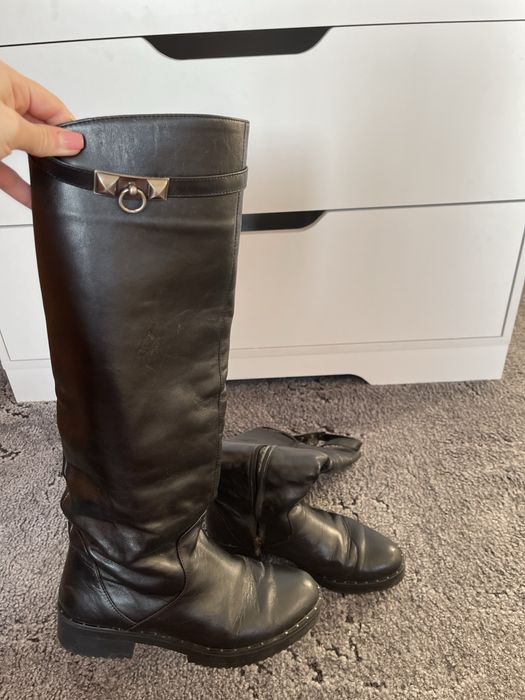 Продам зимові високі сапоги 37 розміру