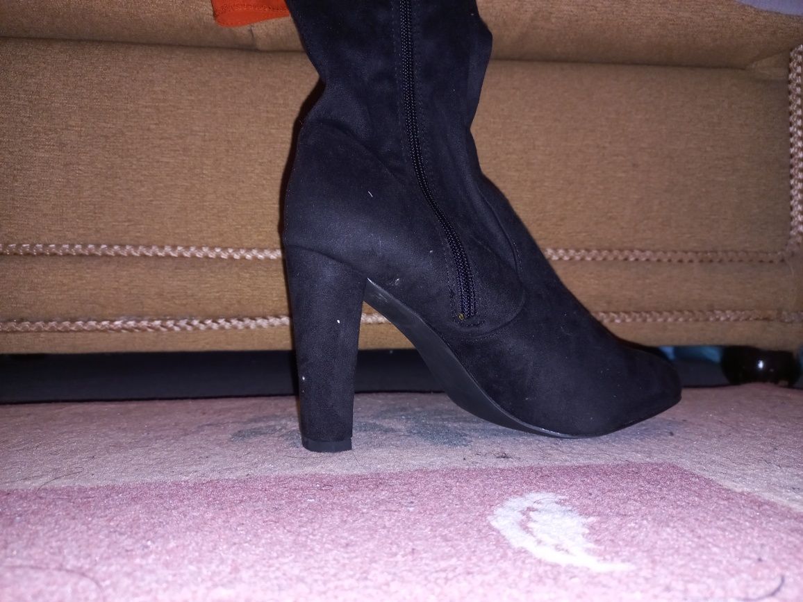 Botas cano alto senhora 37