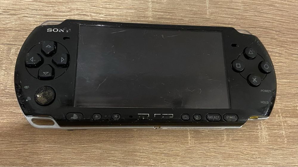 Konsola Sony PlayStation - PSP Slim / 3003 - uszkodzona