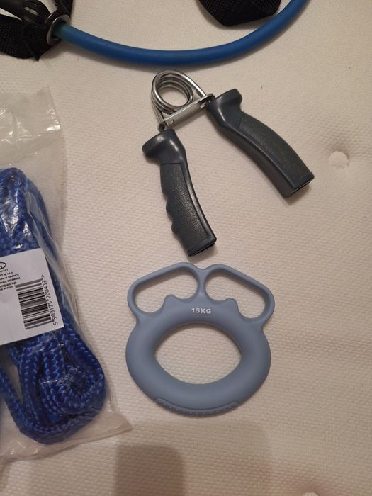 Skakanka ściskaczki 2 szt + guma gratis