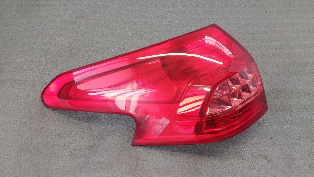 Farolim esquerdo CITROËN C5 III Break (RW_)