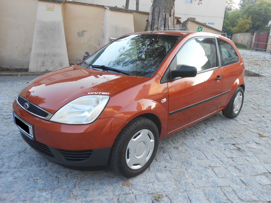 FORD FIESTA 1,3 70KM Zarejestrowany Wspomaganie kier. Airbagi
