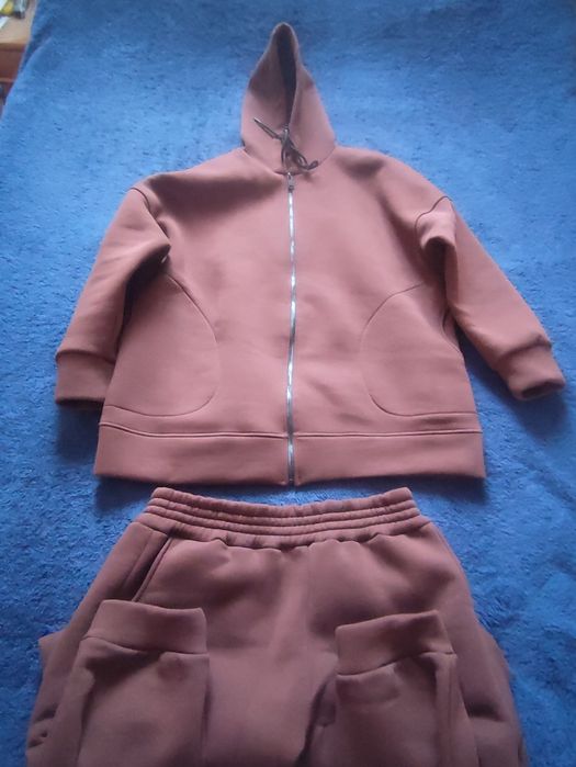 Продам тёплый костюм