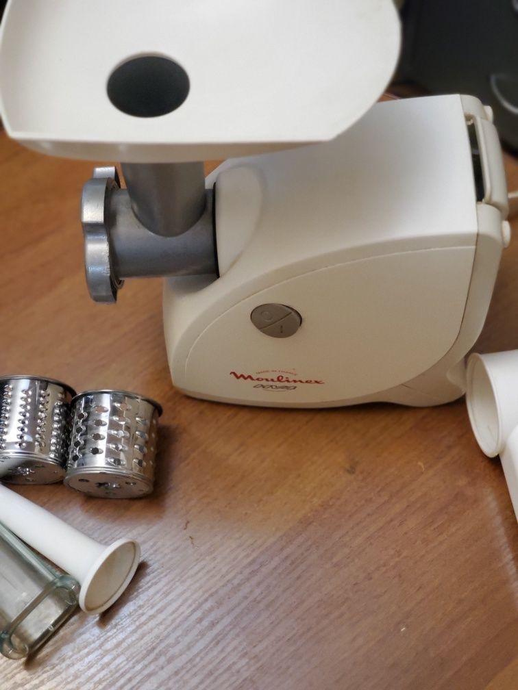 Мясорубка Moulinex hv4