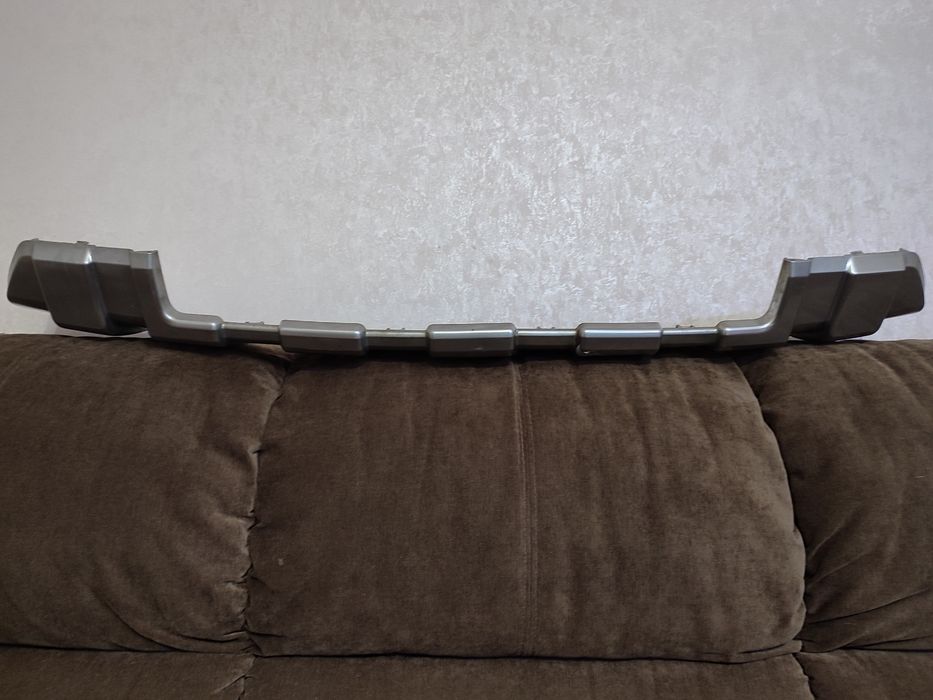 Дефлектор бампер A1648800426 на A1648800526 mercedes AMG ml 63 W164