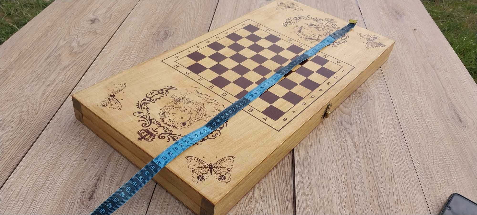 Нарды классические в комплекте фишки с кубиками