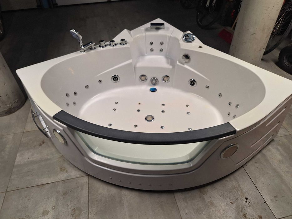 Wanna z hydromasażem
