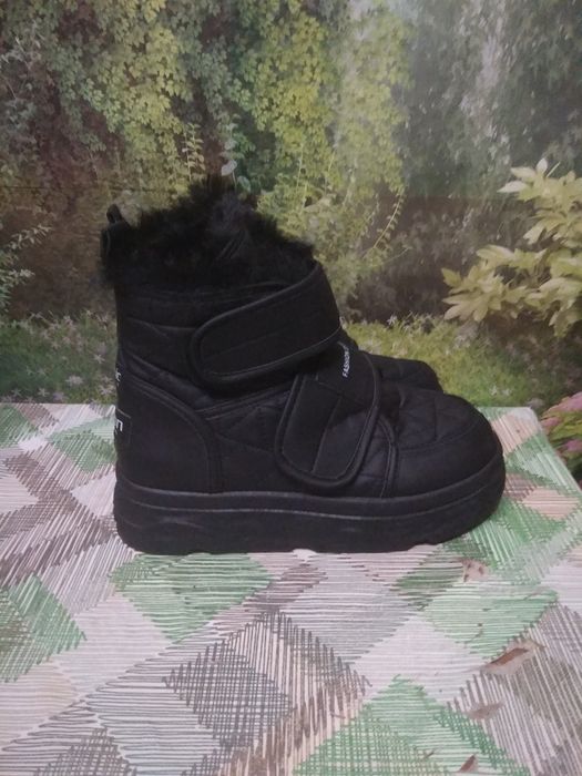 Жіночі зимові ботінки 39(24,5).
