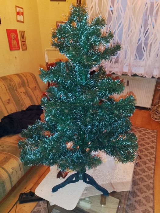 Piękna choinkę sprzedam tanio 105 cm