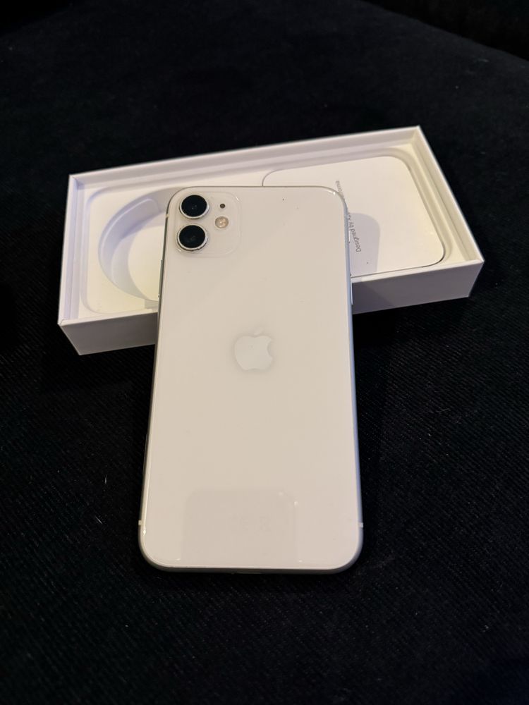 Iphone 11 bem estimado