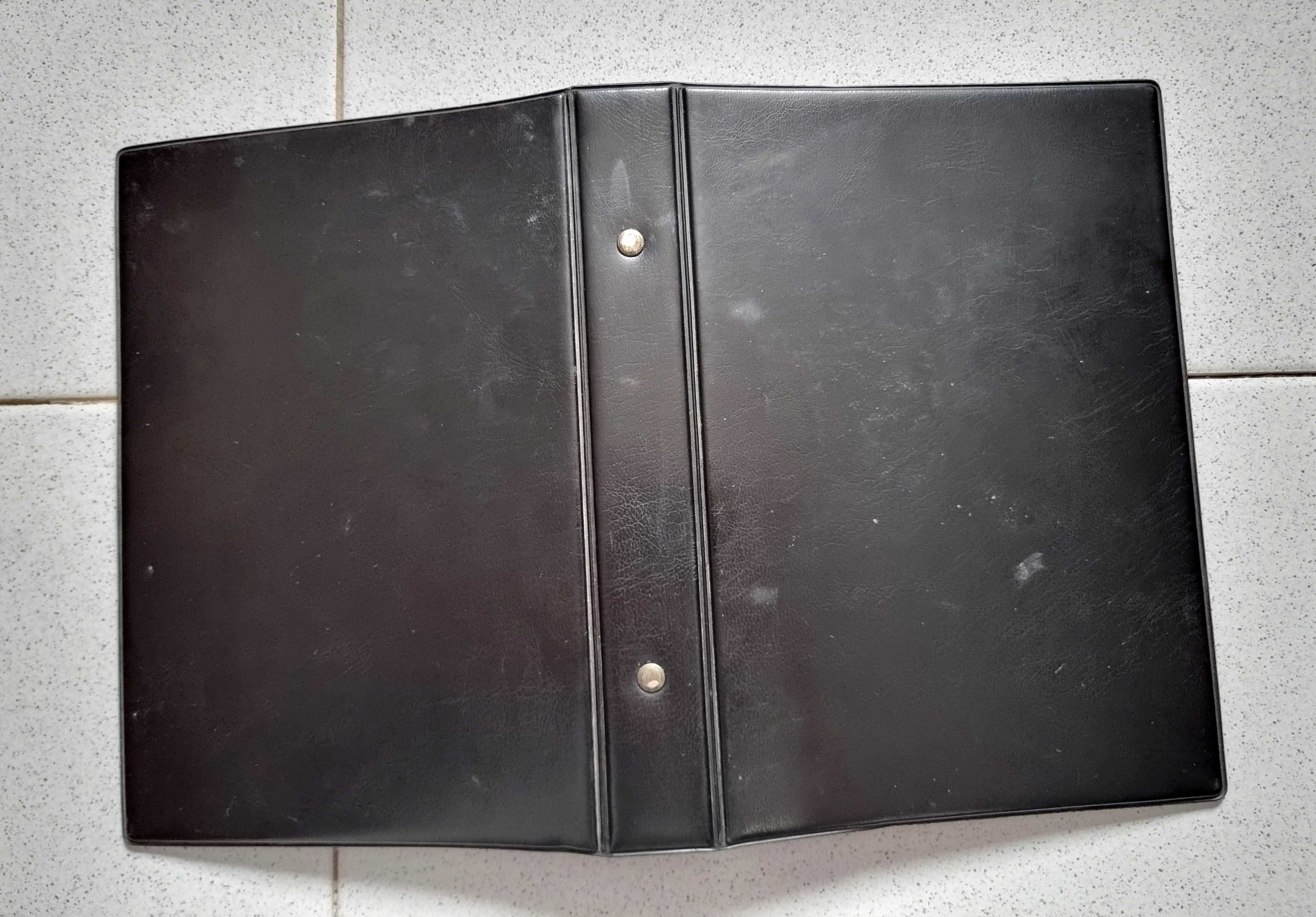Dossier preto pequeno antigo