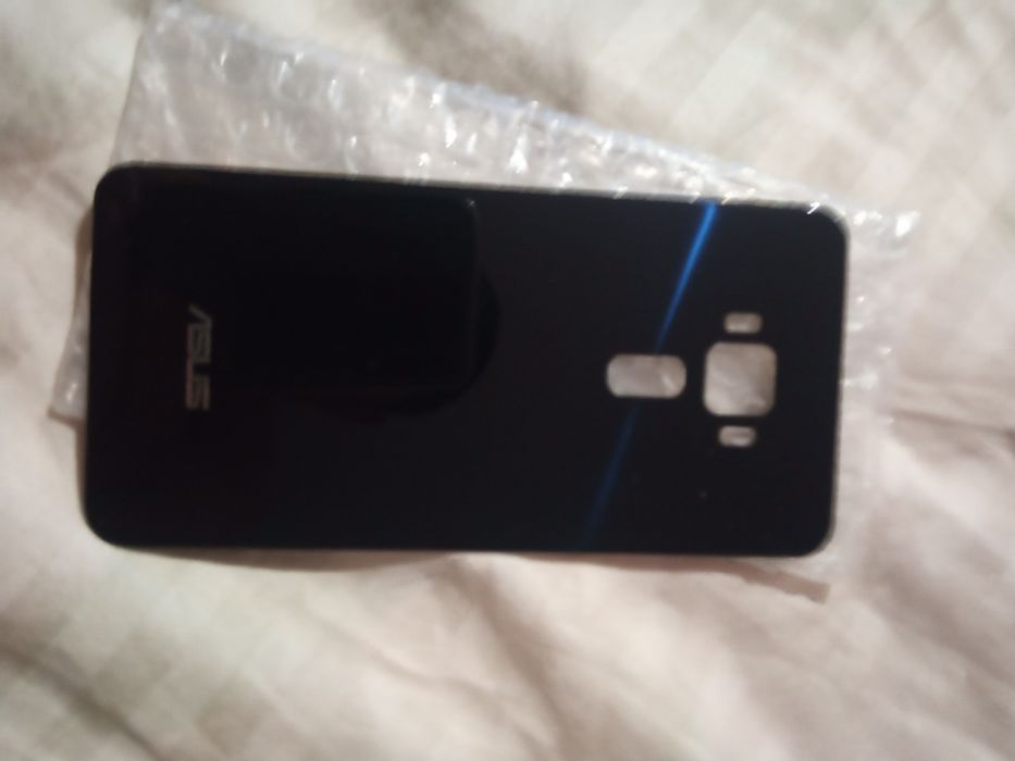 Продам монитор запчасти планшет, ноутбук и телефон.