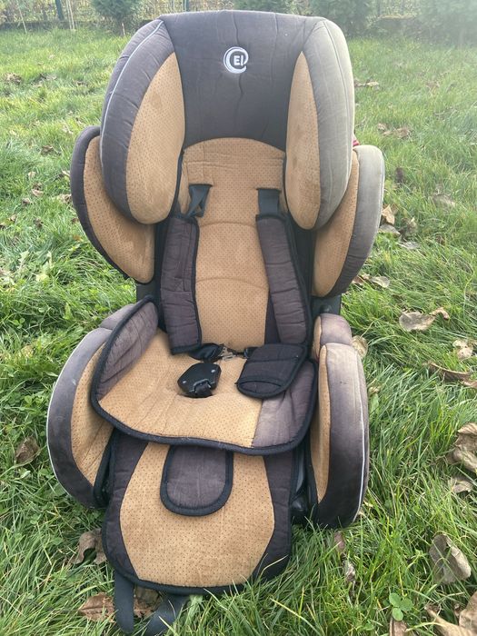 Крісло дитяче автомобільне