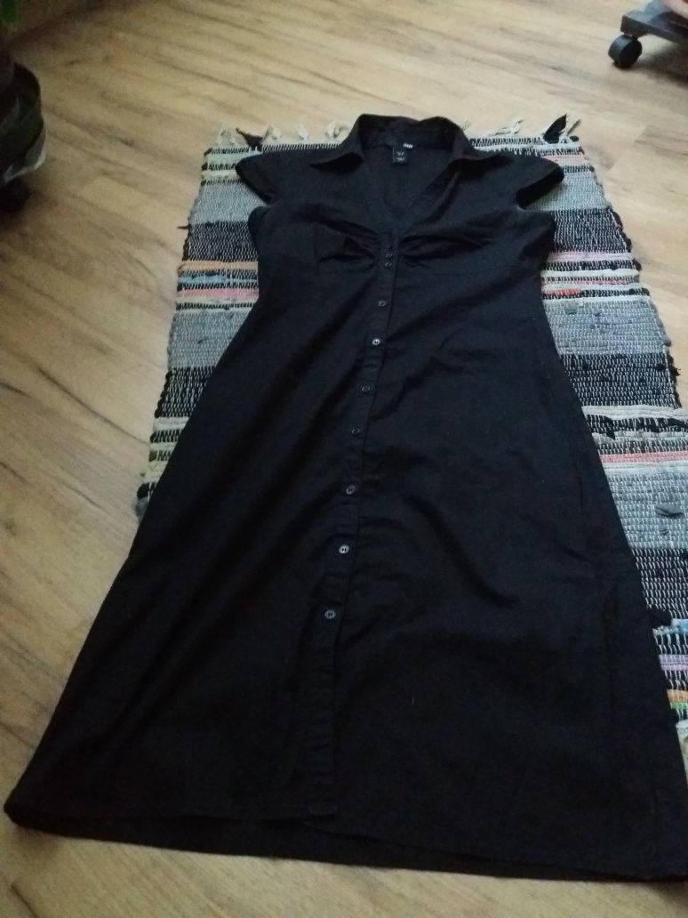 Czarna letnia sukienka H&M