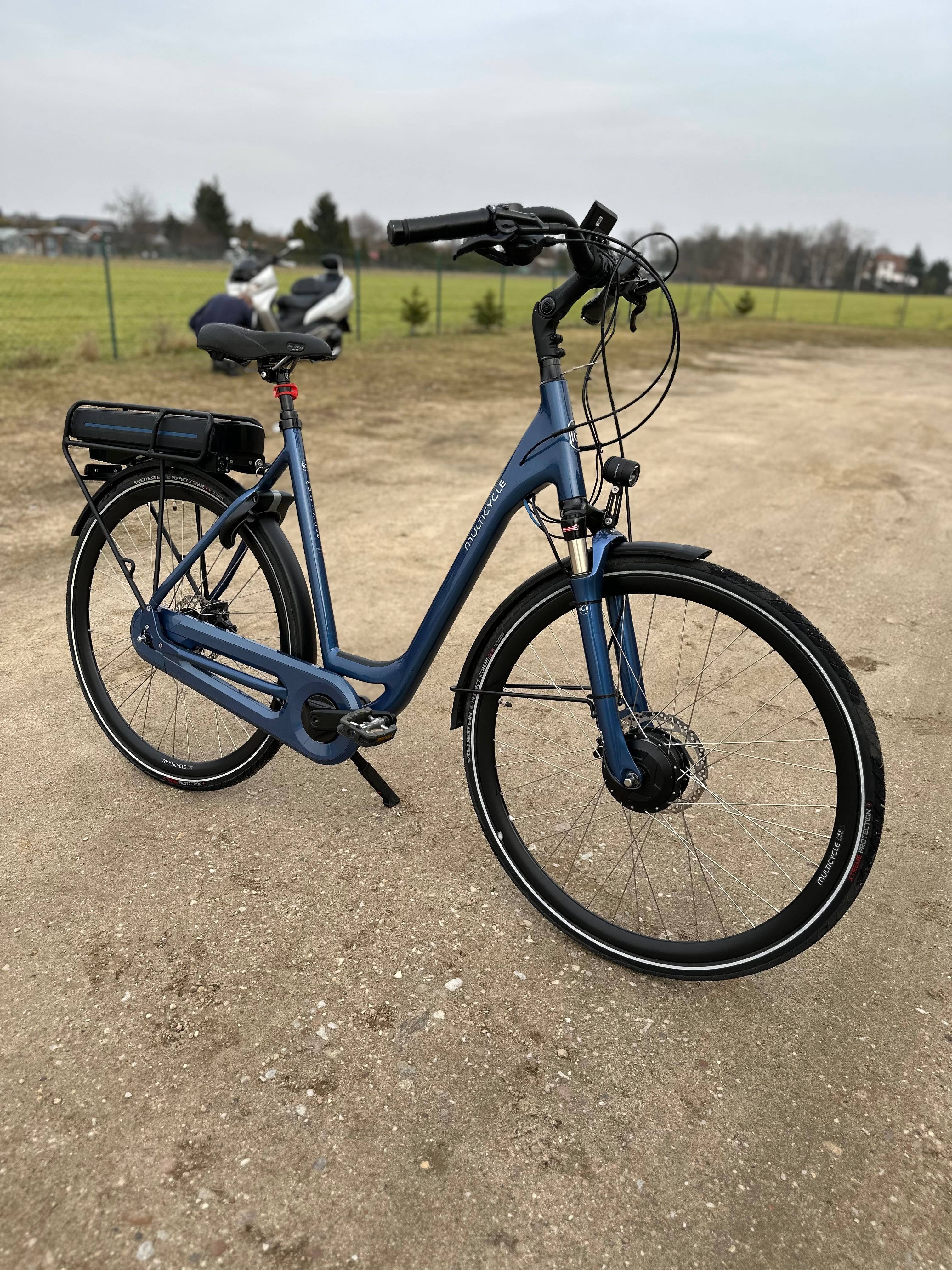 Jak nowy rower elektryczny Multicycle 28’’