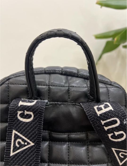 Рубзак із логом guess із еко шкіри