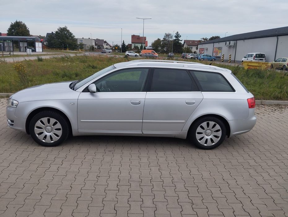 Audi A4b7 sprawna.zadbane