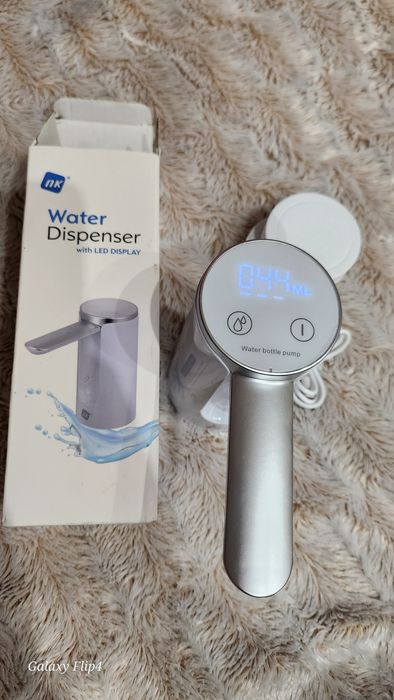 Автоматичний диспенсер / помпа для води