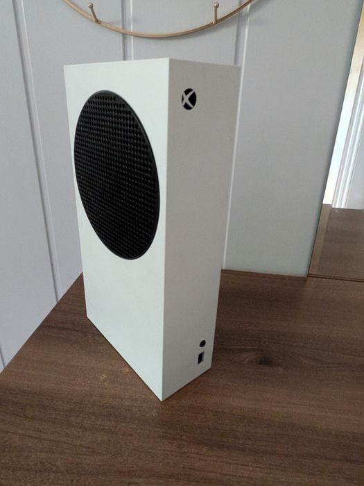 (2 pady) Xbox series s (jak nowy)