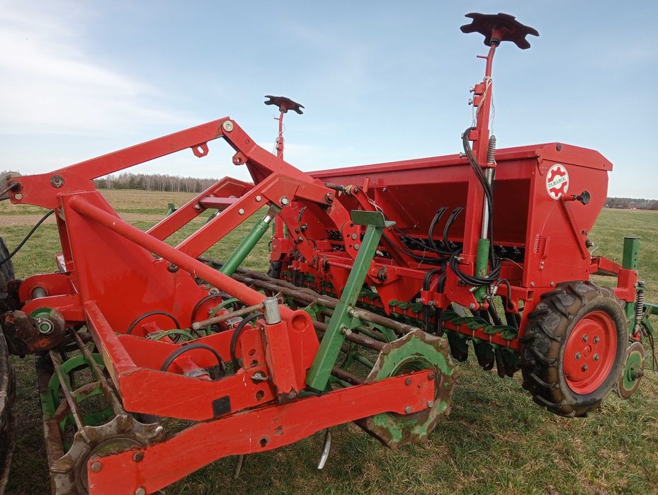 Agregat uprawowo siewny 2,7m