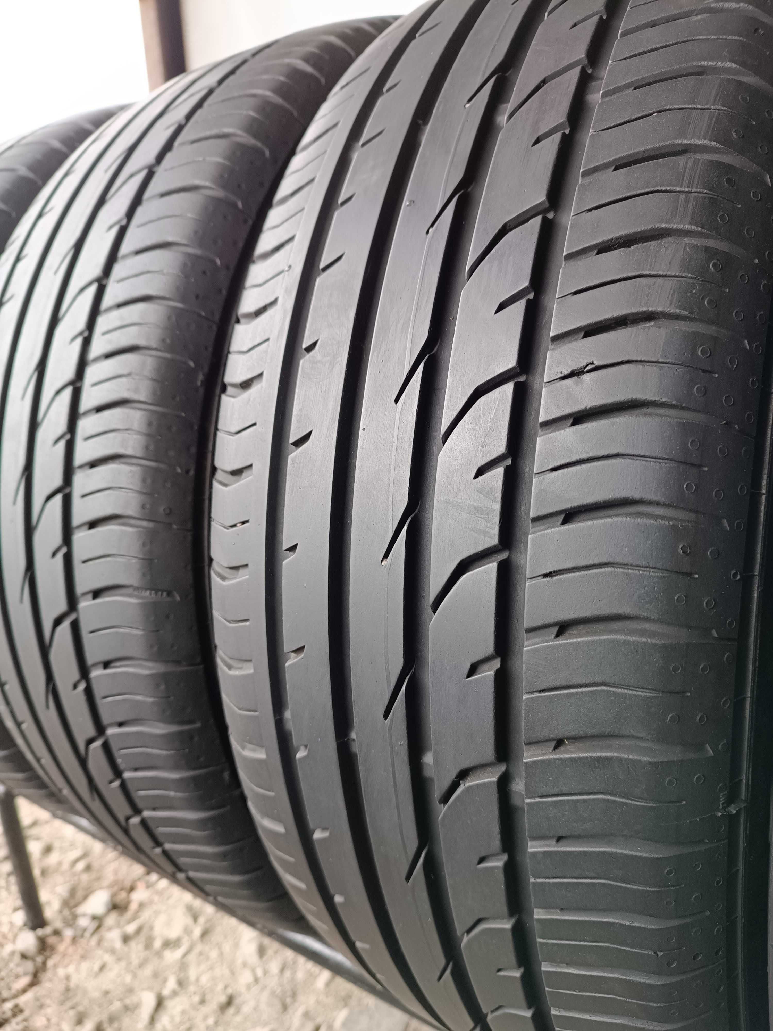 Літні шини 215/55 R17 Continental Conti Premium Contact 2