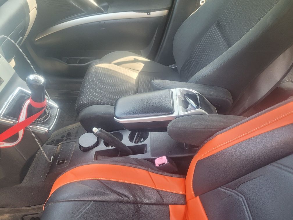 Toyota corolla verso 2.2 136 km