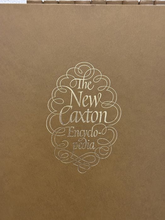 Livros - The New Caxton Encyclopedia