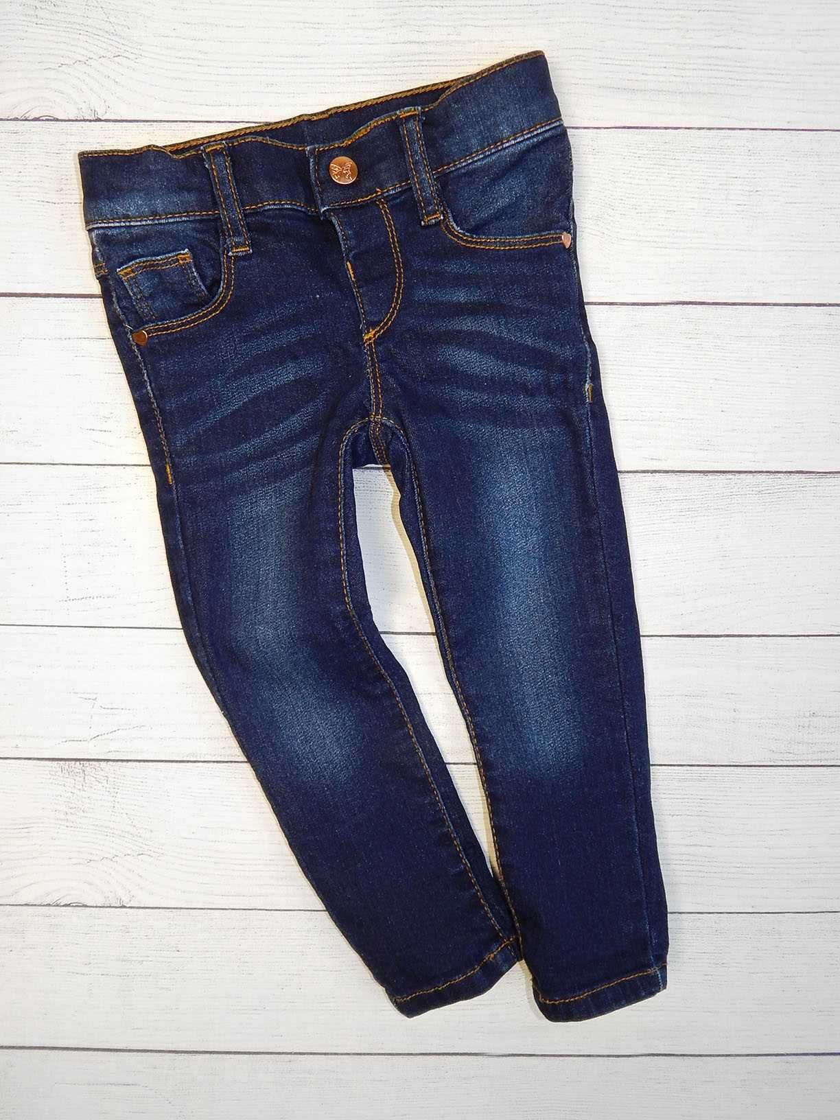 Качественные джинсы от mothercare, для девочки 2-2,5 года. 92 рост.