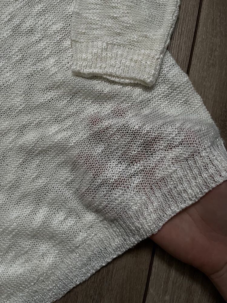 Kremowy sweter dzianinowy długi rękaw koronka na rękawie S 36