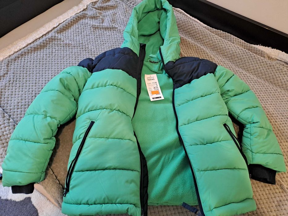 Nowa kurtka zimowa chłopięca 134