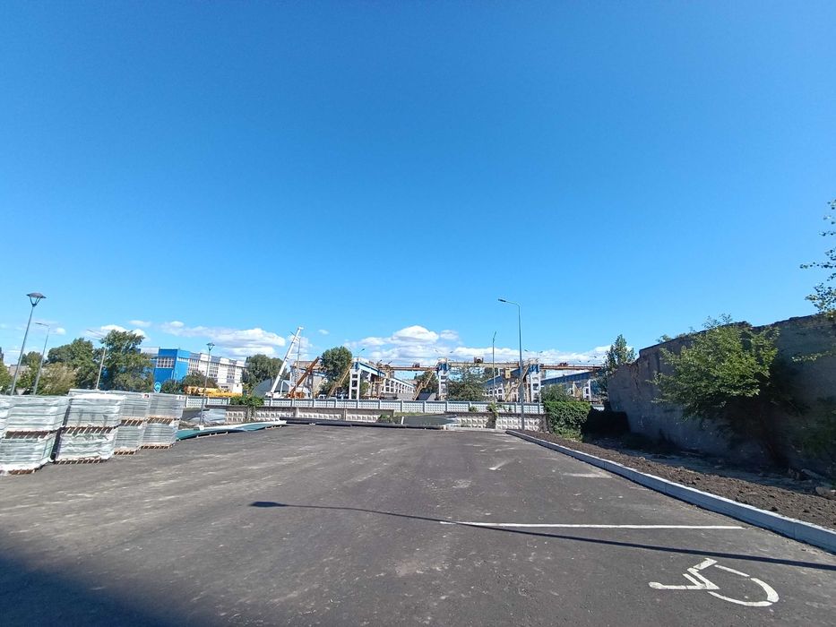 69 м2 — фасадне приміщення перша лінія Кульженків Коноплянська Оболонь