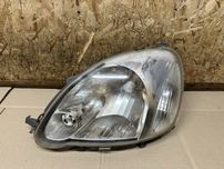 Передня ліва фара Toyota Yaris I Тойота Яріс 1 2003—2006 рестайл