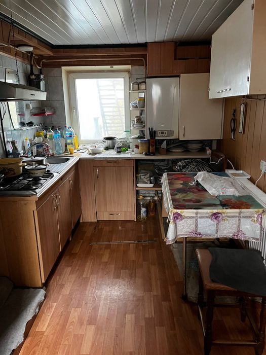 Військовим чи цивільним здається будинок 100 кв.м. 6 кімнат, всі зручн