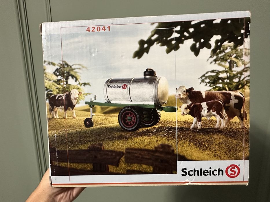 42041 Schleich цисцерна з водою