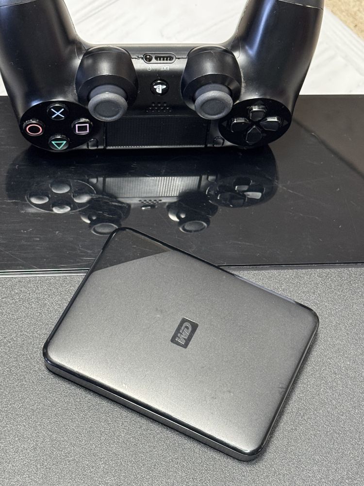 Playstation 4 1,5 TB HDD 37 ігор
