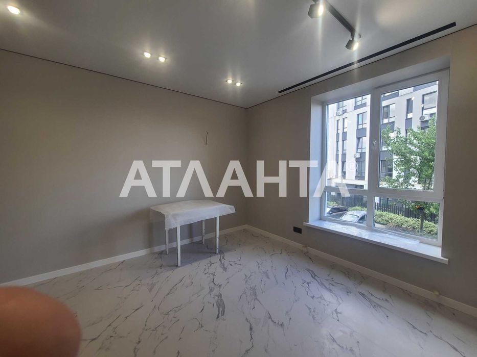 Однокімнатна з ремонтом ЖК Емоція, Хотів