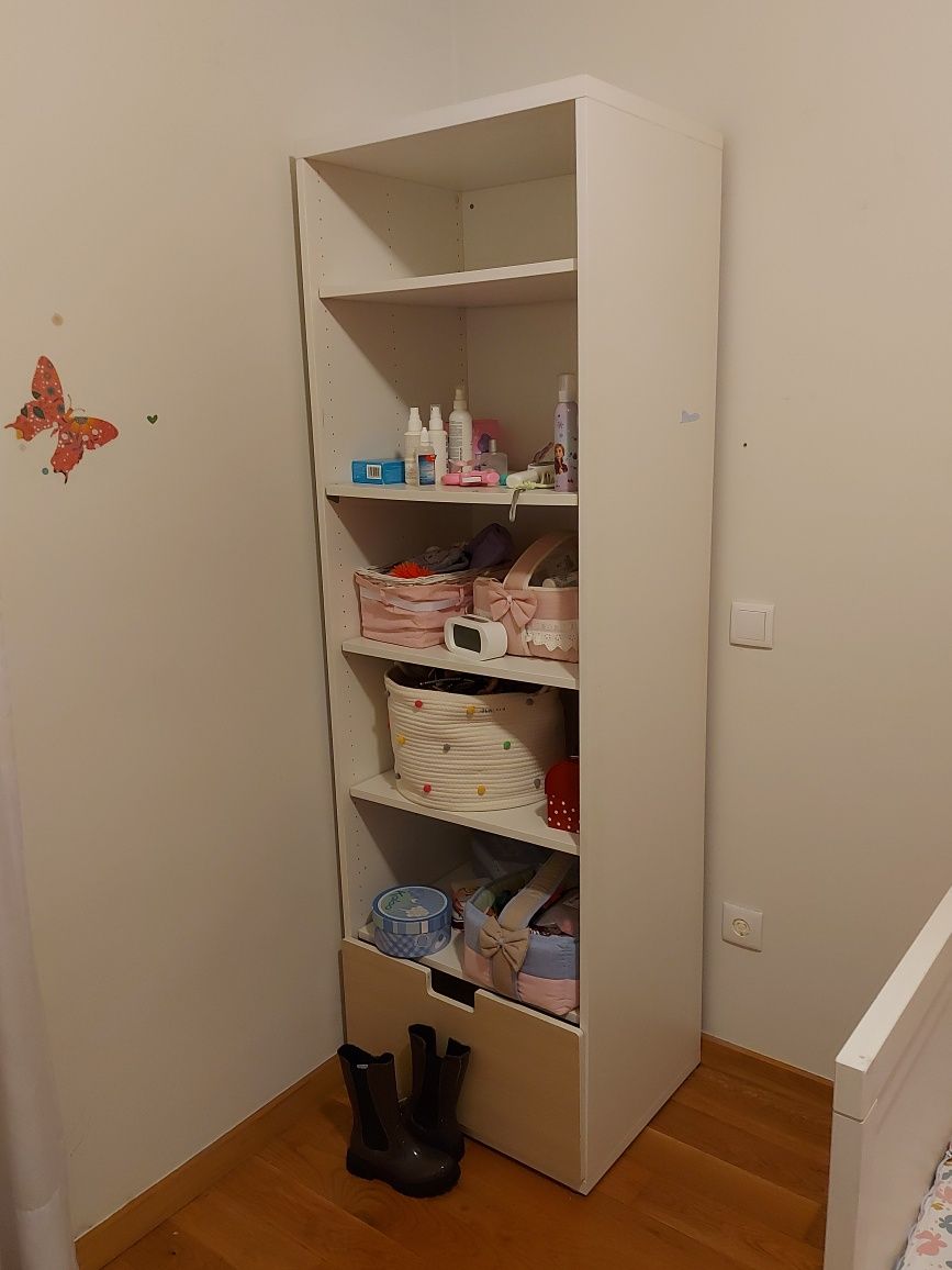 Estante/armario IKEA