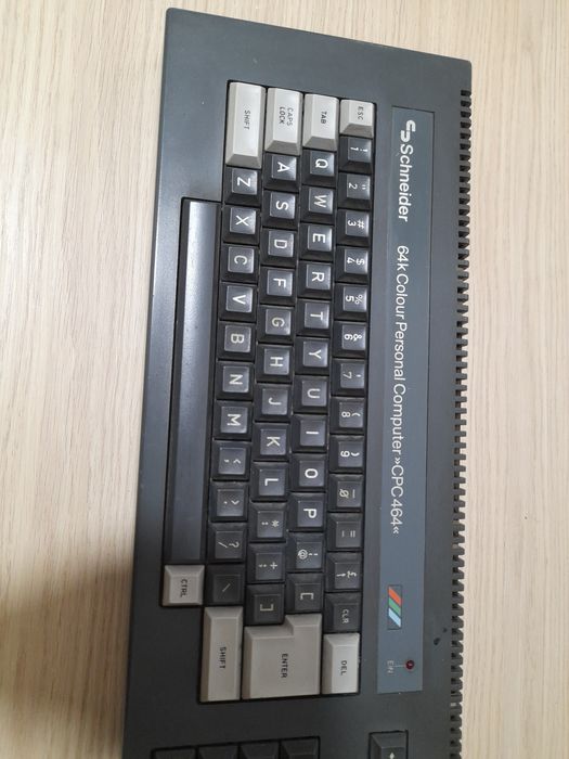 Komputer Amstrad Schneider CPC 464