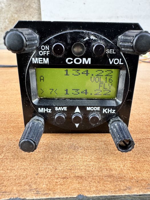 radio lotnicze Filser ATR 600 VHF