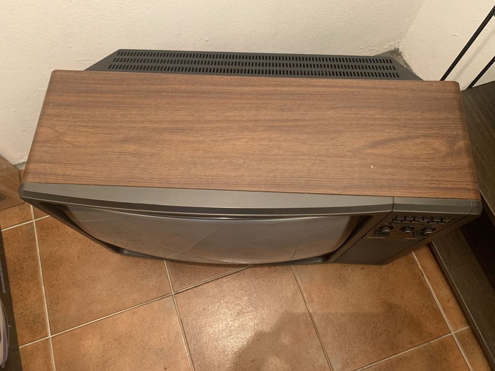 Televisão Antiga Radiola