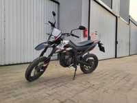 Aprilia SX125 supermoto