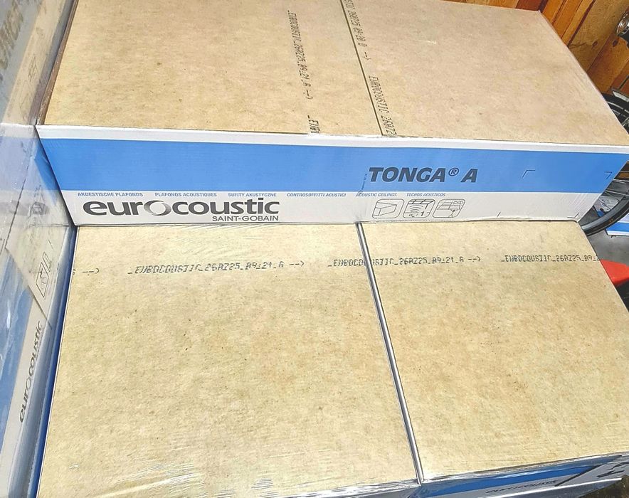 Sufit płyty 600x600 22mm typu Armstrong dźwiękochłonny