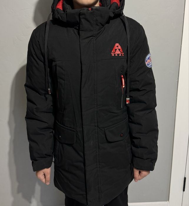 Куртка зимова на хлопця