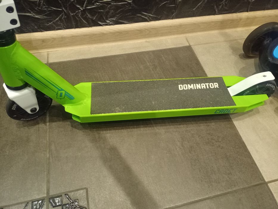 Бомбезний DomiNatoR трюковой самокат.Стан 9/10.