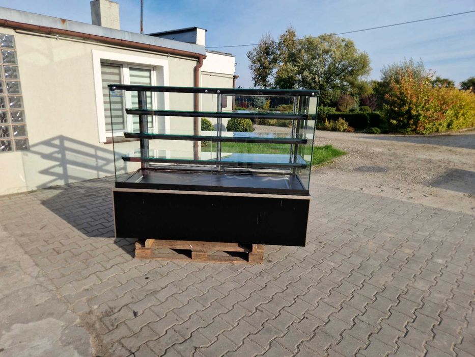 Witryna chłodnicza-cukiernicza 175 cm, lada, chłodnia, lodówka