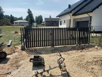 Bramy i przęsła ze sztachetek metalowych