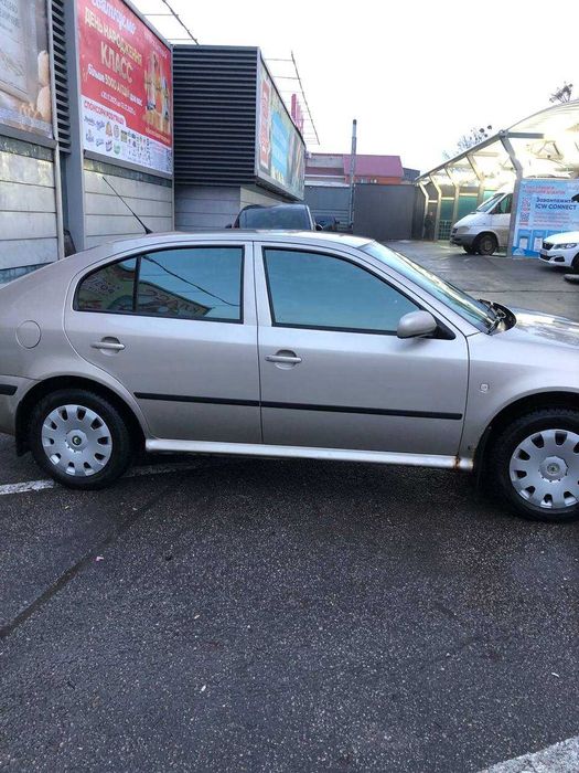 Продаю Skoda Octavia 2006 року випуску, Двигун 1.6 MPI