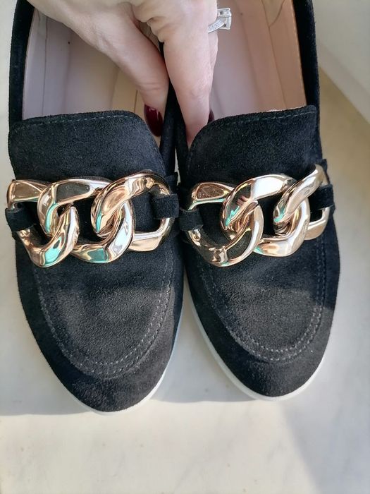 Жіночі лофери чорні